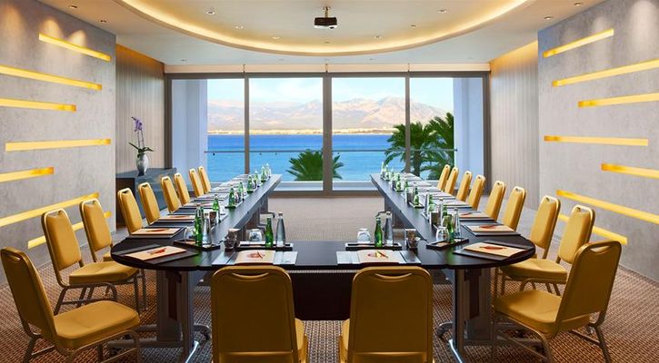 Akra Barut Hotel