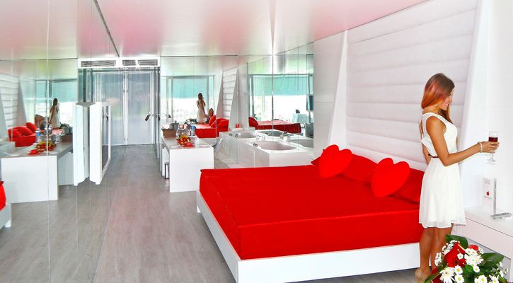 ADAM & EVE HOTEL