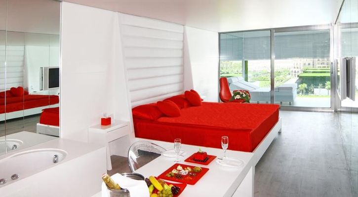 ADAM & EVE HOTEL