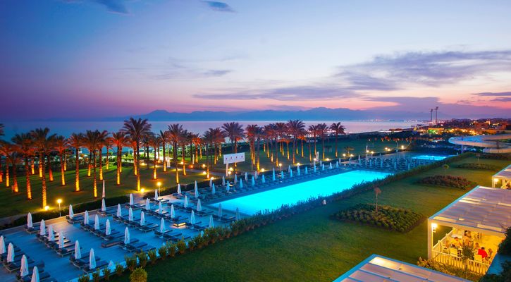 ADAM & EVE HOTEL
