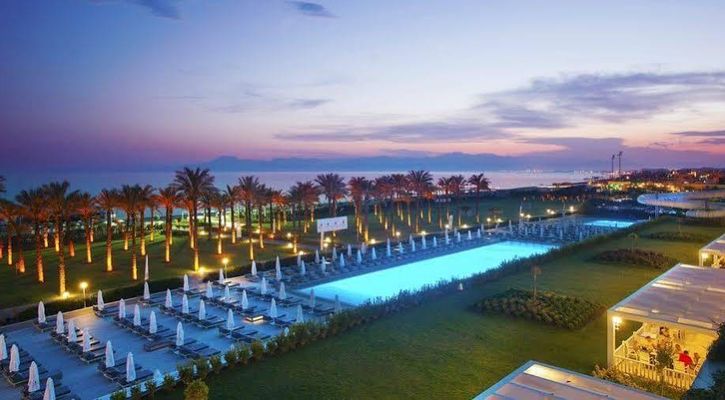 ADAM & EVE HOTEL