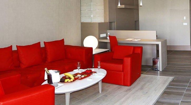 ADAM & EVE HOTEL