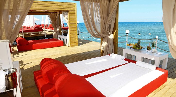 ADAM & EVE HOTEL