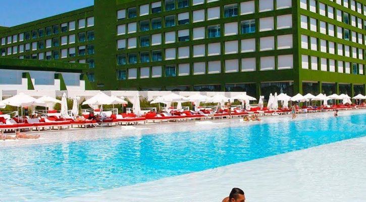 ADAM & EVE HOTEL