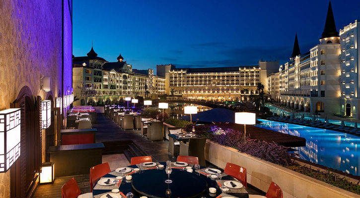TITANIC MARDAN PALACE