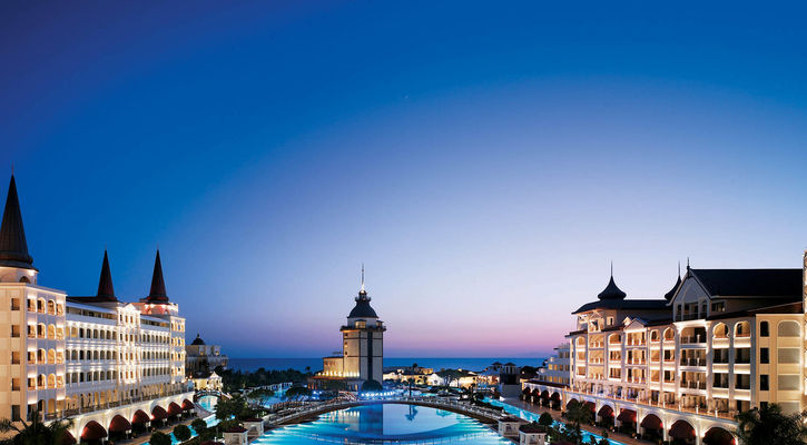 TITANIC MARDAN PALACE