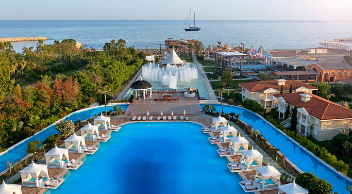 TITANIC MARDAN PALACE