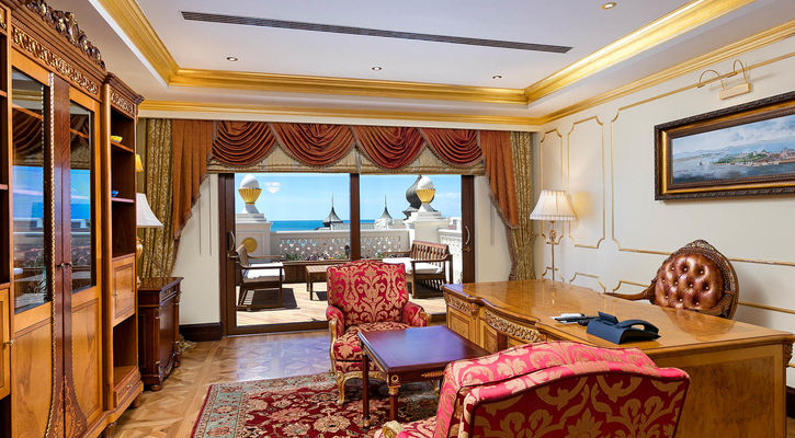 TITANIC MARDAN PALACE