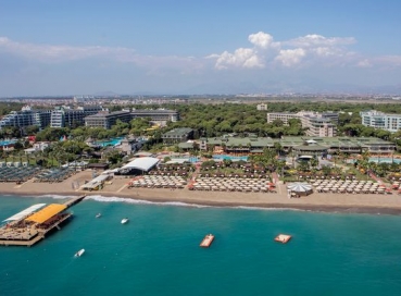 Maritim Pine Beach Resort