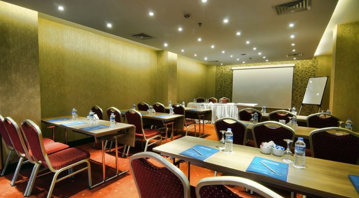LiMAK ATLANTiS HOTEL