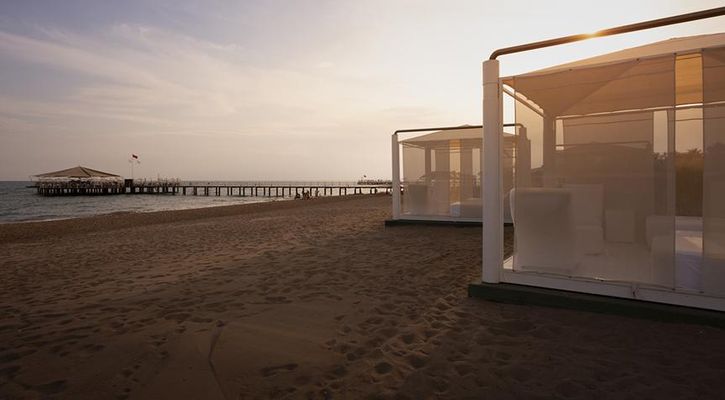 CALiSTA LUXURY RESORT
