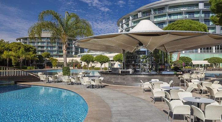 CALiSTA LUXURY RESORT