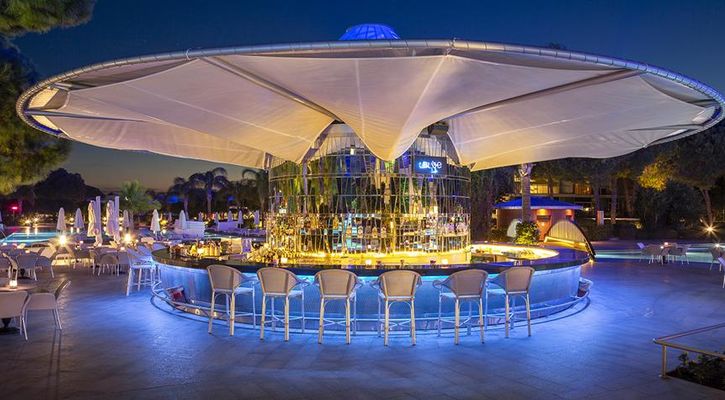 CALiSTA LUXURY RESORT