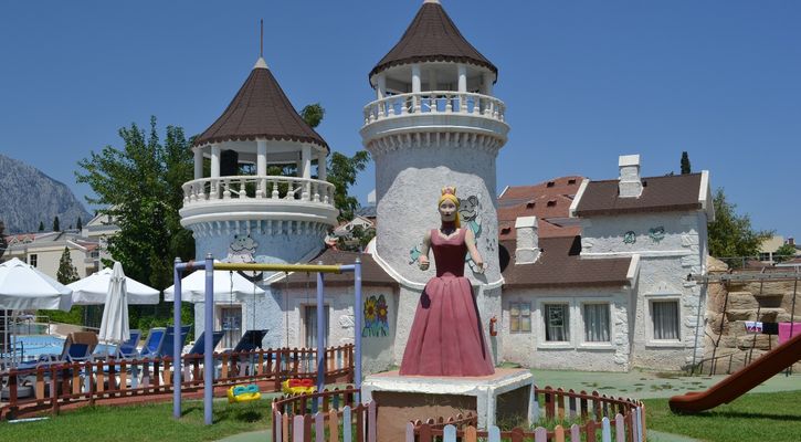 Rox Royal Hotel