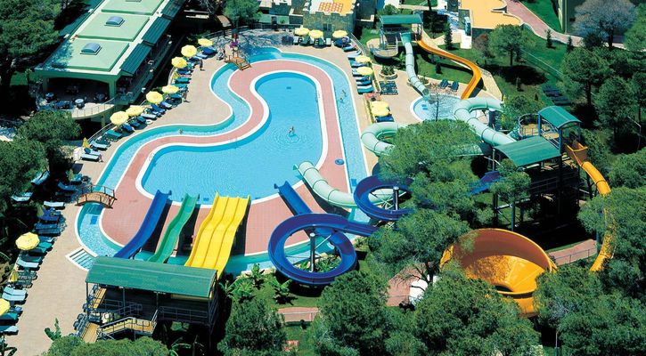 Maritim Pine Beach Resort