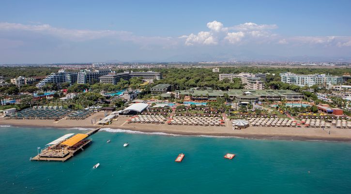 Maritim Pine Beach Resort