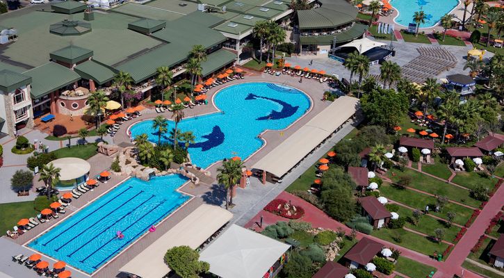Maritim Pine Beach Resort