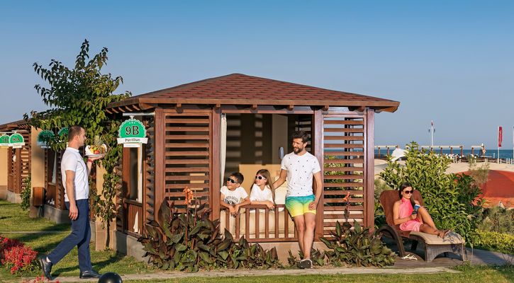 Maritim Pine Beach Resort
