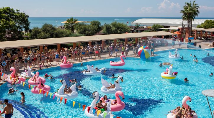 Maritim Pine Beach Resort