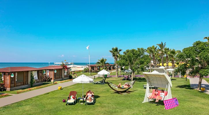 Maritim Pine Beach Resort