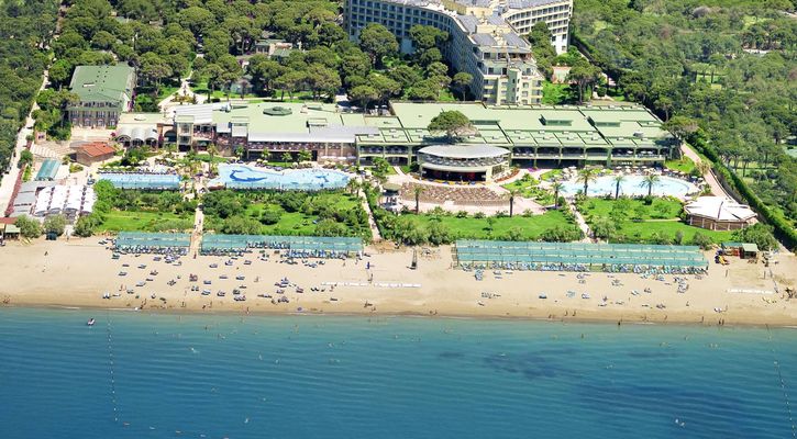Maritim Pine Beach Resort