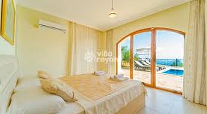 Aldora Villa