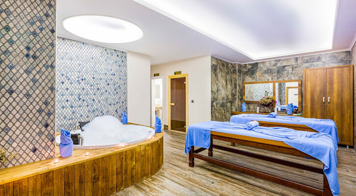 Algora Hotel