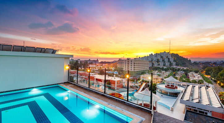 Algora Hotel