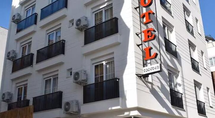 Bone Apart Otel