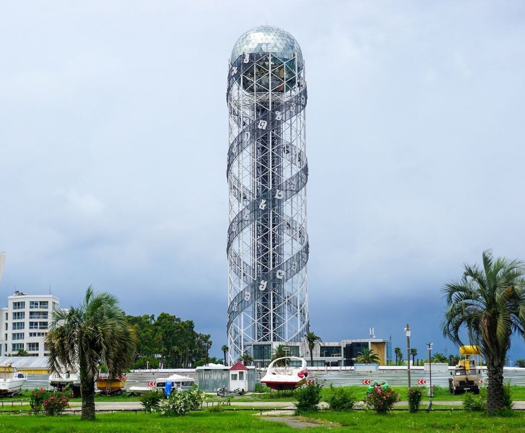 UÇAKLI VAN KARS KARADENİZ BATUM  TURU