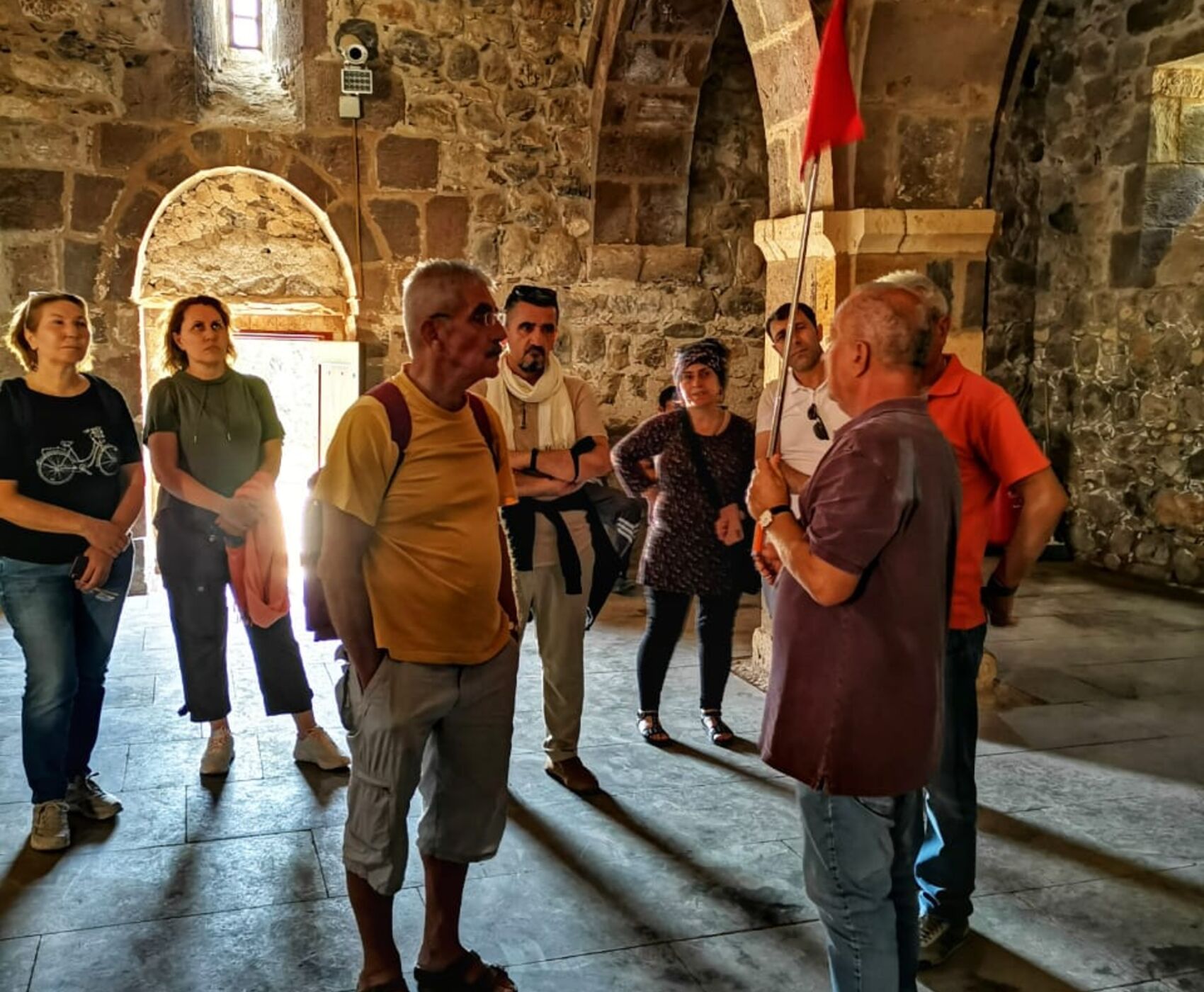 UÇAKLI VAN KARS KARADENİZ BATUM  TURU