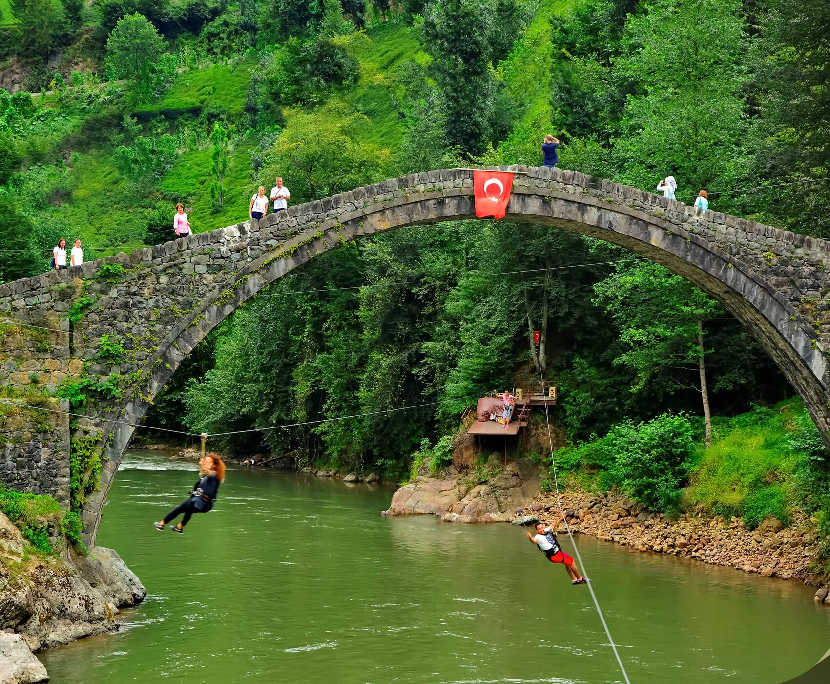 UÇAKLI VAN KARS KARADENİZ BATUM  TURU