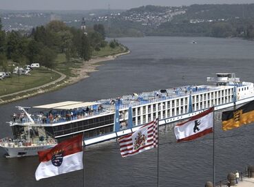 Ren Nehri’nde Noel Pazarları (DUS - ZRH)