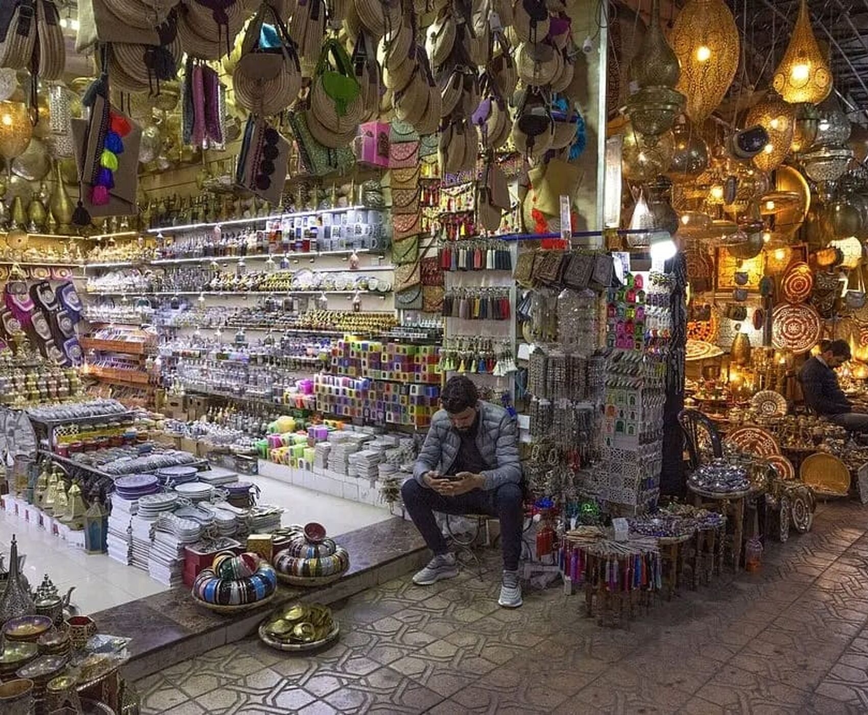 ANTALYA'DAN İSTANBUL AKTARMALI  UÇAKLI BAŞTAN BAŞA FAS TURU