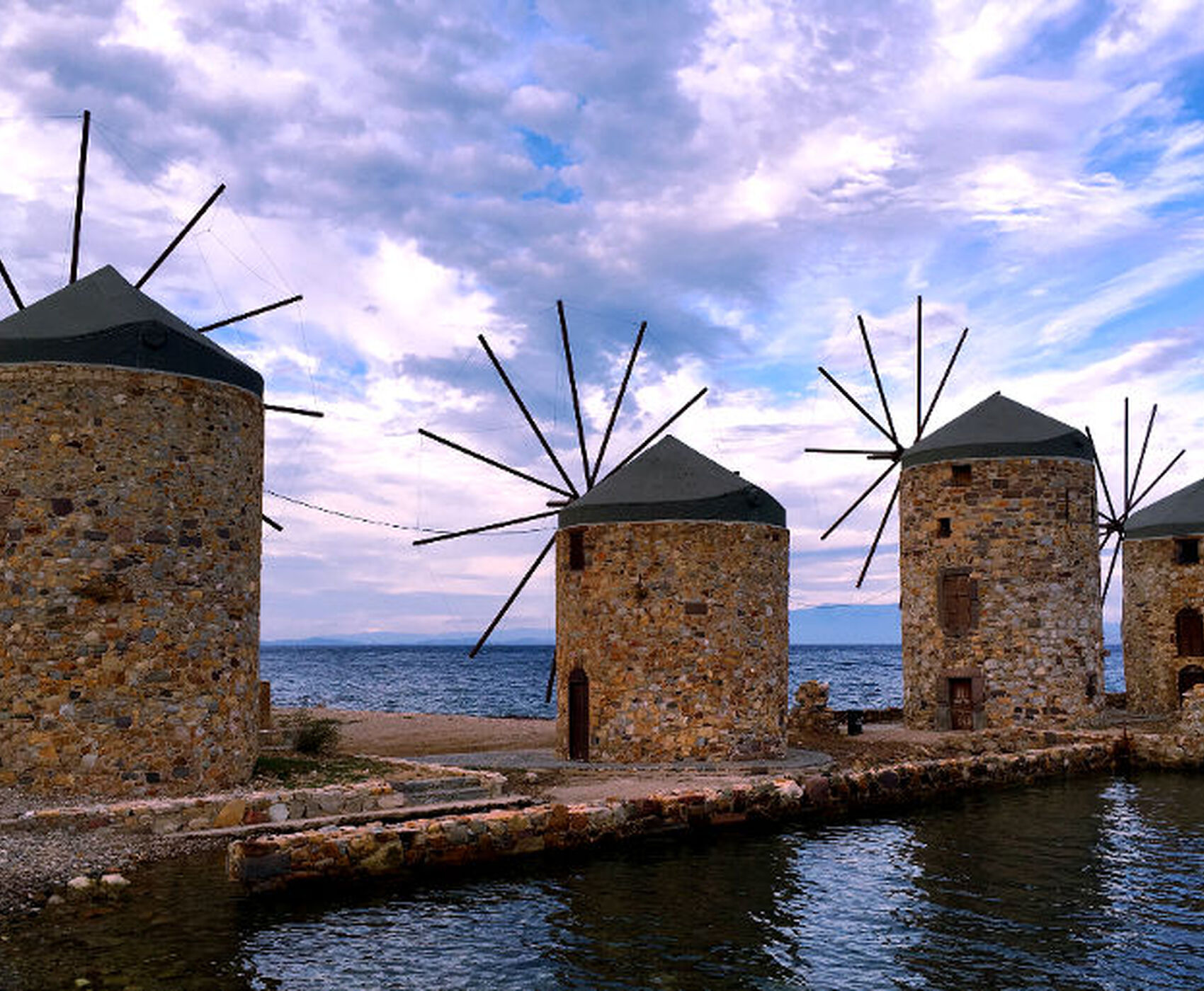 SAKIZ ADASI TURU ( TÜRKCE REHBERLİ + TURLAR DAHİL )