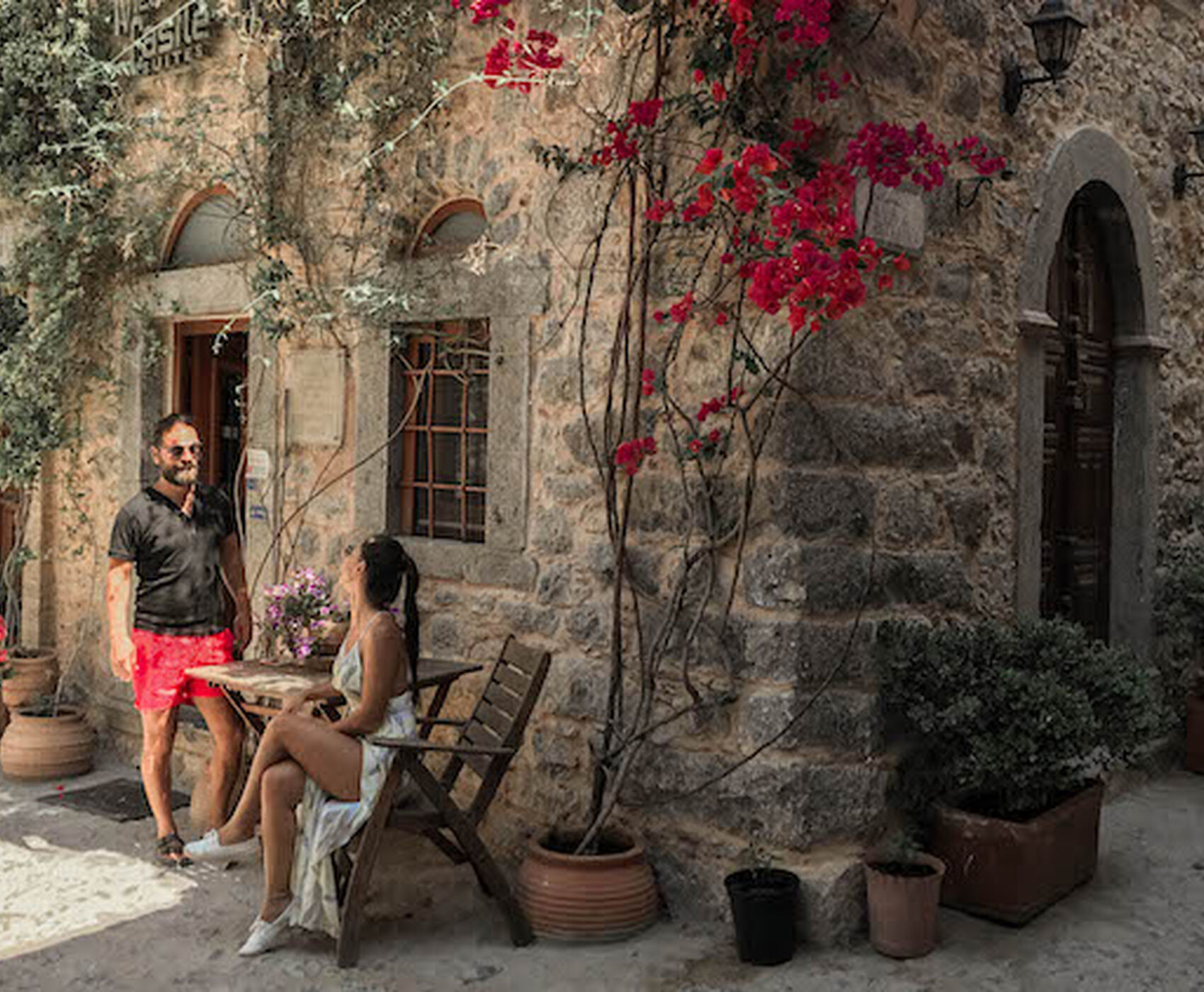 SAKIZ ADASI TURU ( TÜRKCE REHBERLİ + TURLAR DAHİL )