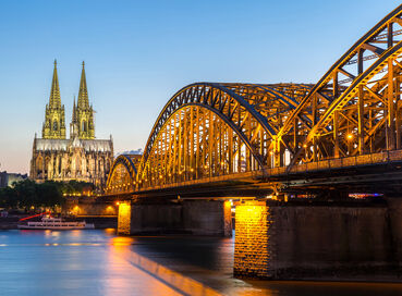 MEGA BENELUX & PARİS & KÖLN & COLMAR TURU Türk Hava Yolları ile 7 gece