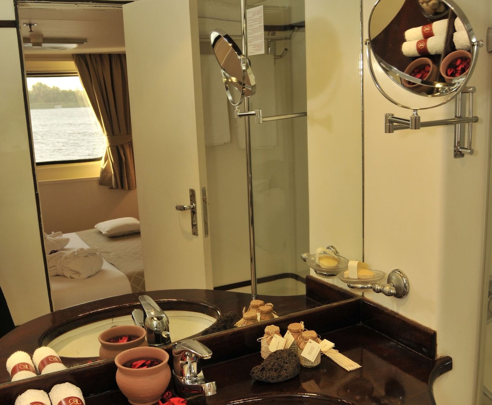 ANKARA  ÇIKIŞLI HERŞEY DAHİL BAŞTAN BAŞA MISIR & ÜRDÜN