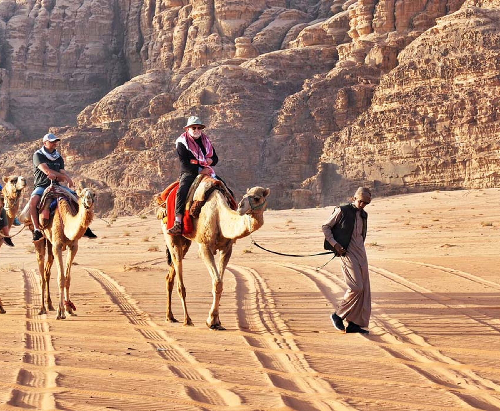 ANKARA  ÇIKIŞLI HERŞEY DAHİL BAŞTAN BAŞA MISIR & ÜRDÜN