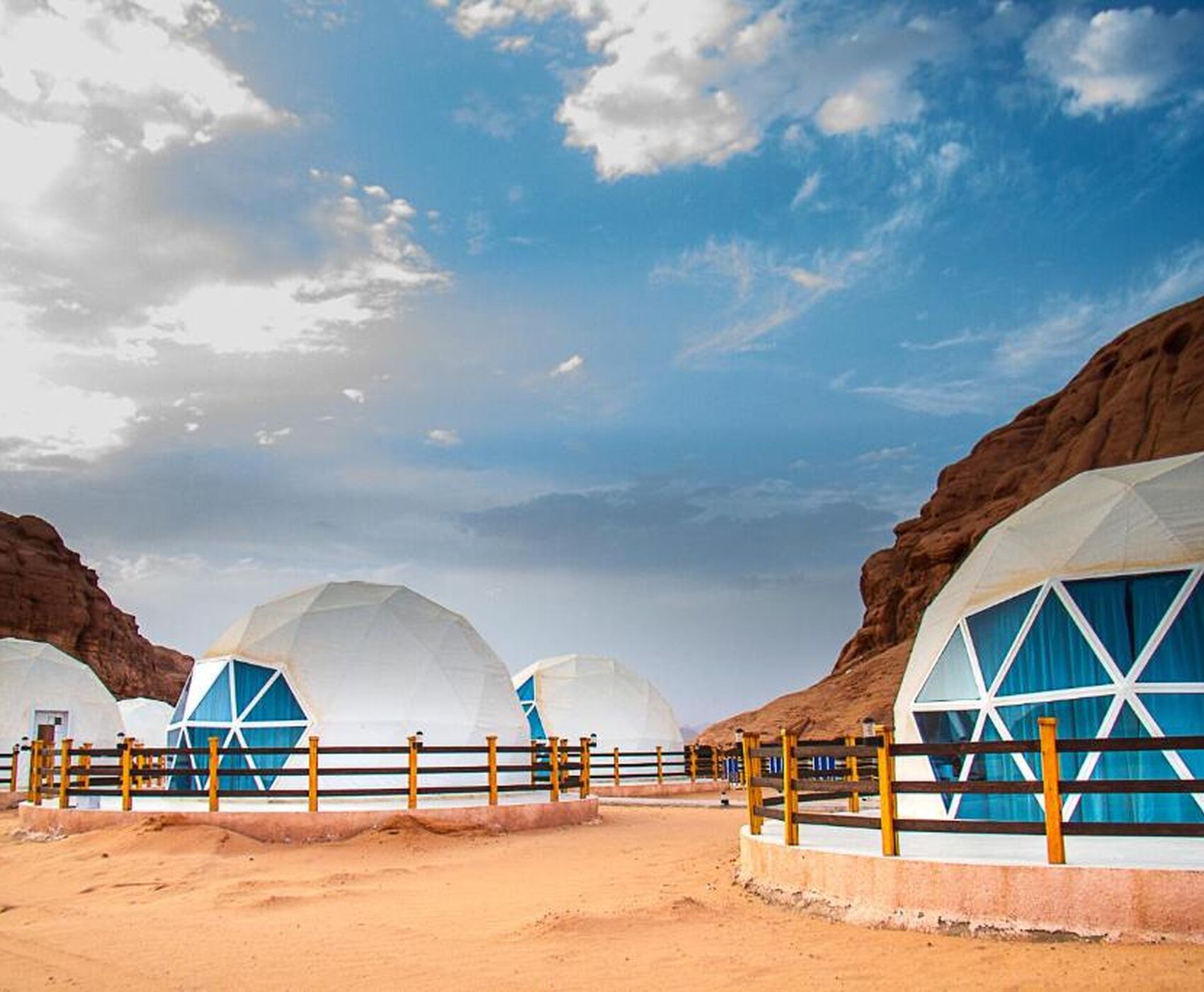 ANTALYA ÇIKIŞLI VİZESİZ HER ŞEY DAHİL BAŞTAN BAŞA ÜRDÜN KEŞİF TURU