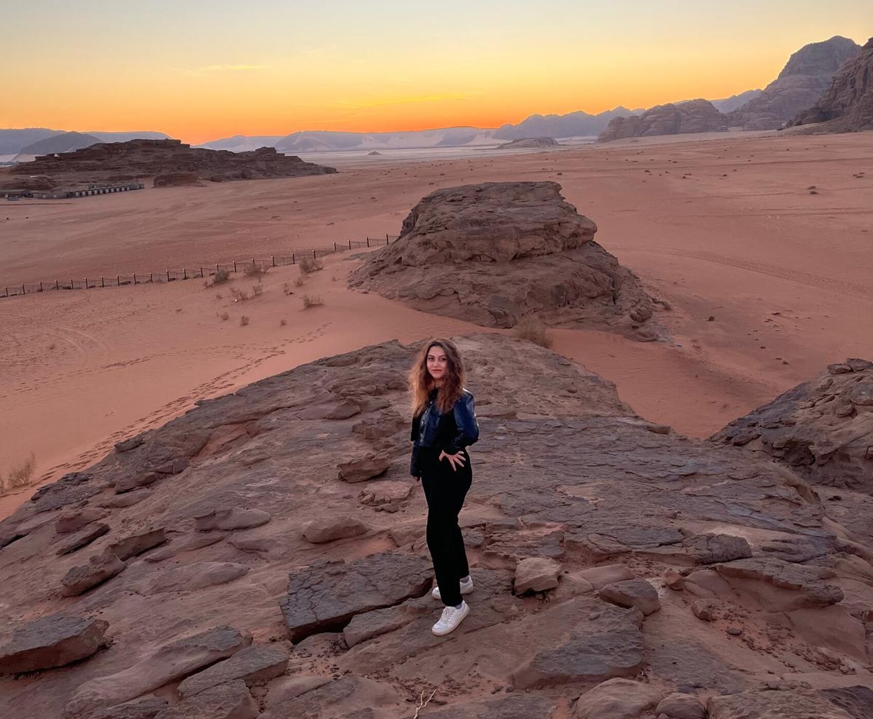 İZMİR ÇIKIŞLI VİZESİZ HER ŞEY DAHİL BAŞTAN BAŞA ÜRDÜN KEŞİF TURU